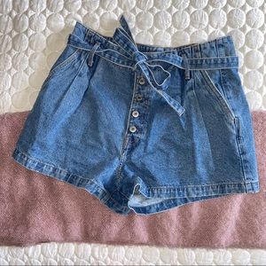 ABERCROMBIE AND FITCH button up jean shorts